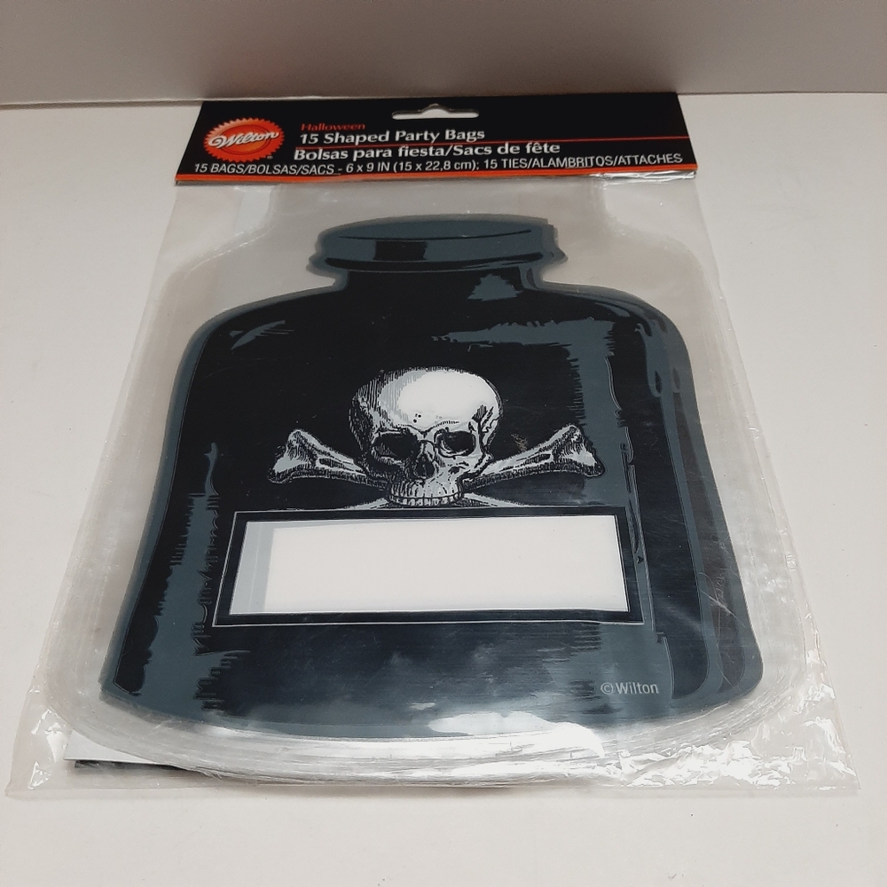 🍒4 for $20🍒 New - 15x WILTON Halloween Poison Bottle Shaped Party Treat Bags